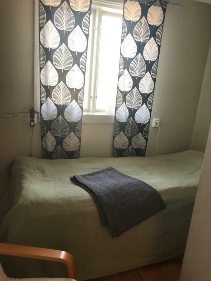 Broby Bed & Breakfast Entreplan นูเชอปิง ภายนอก รูปภาพ